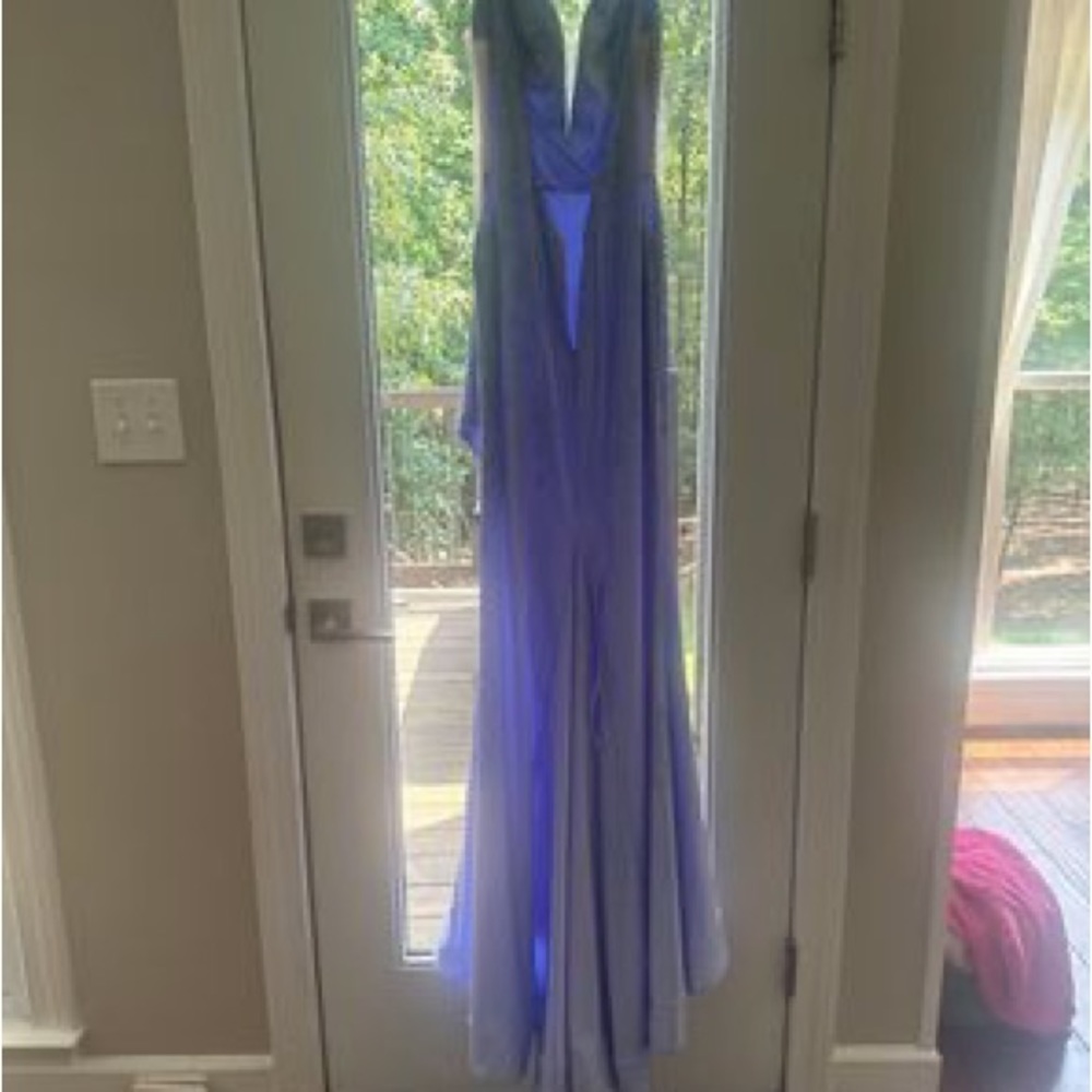 Beautiful Lilac/Purple Dress - Picture 4 of 7